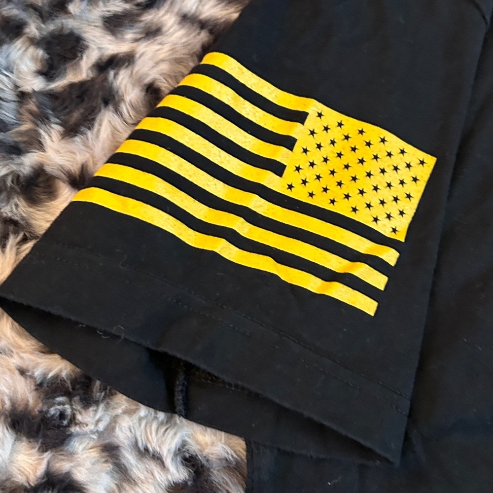 Grunt Style Black Graphic T-Shirt - Picture 6 of 12